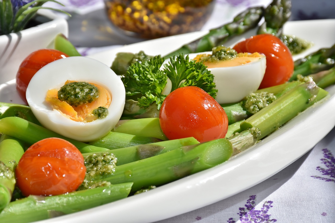 Zielone szparagi z beszamelem – Best Fit Food